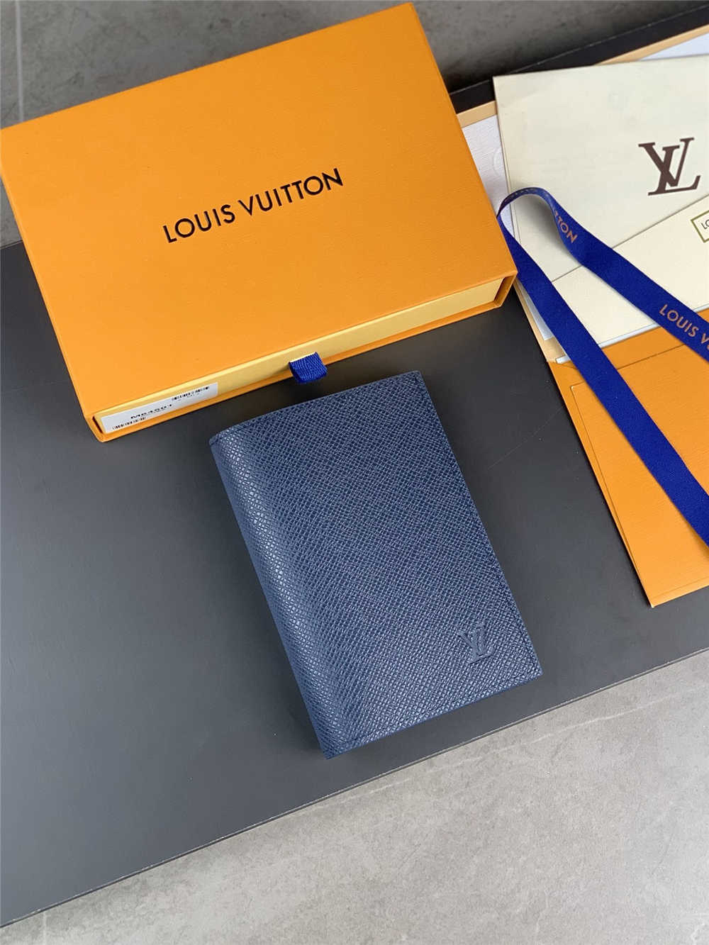 Louis Vuitton wallet M64503 ENVELOPPE CARTE DE VISITE 2025 new 